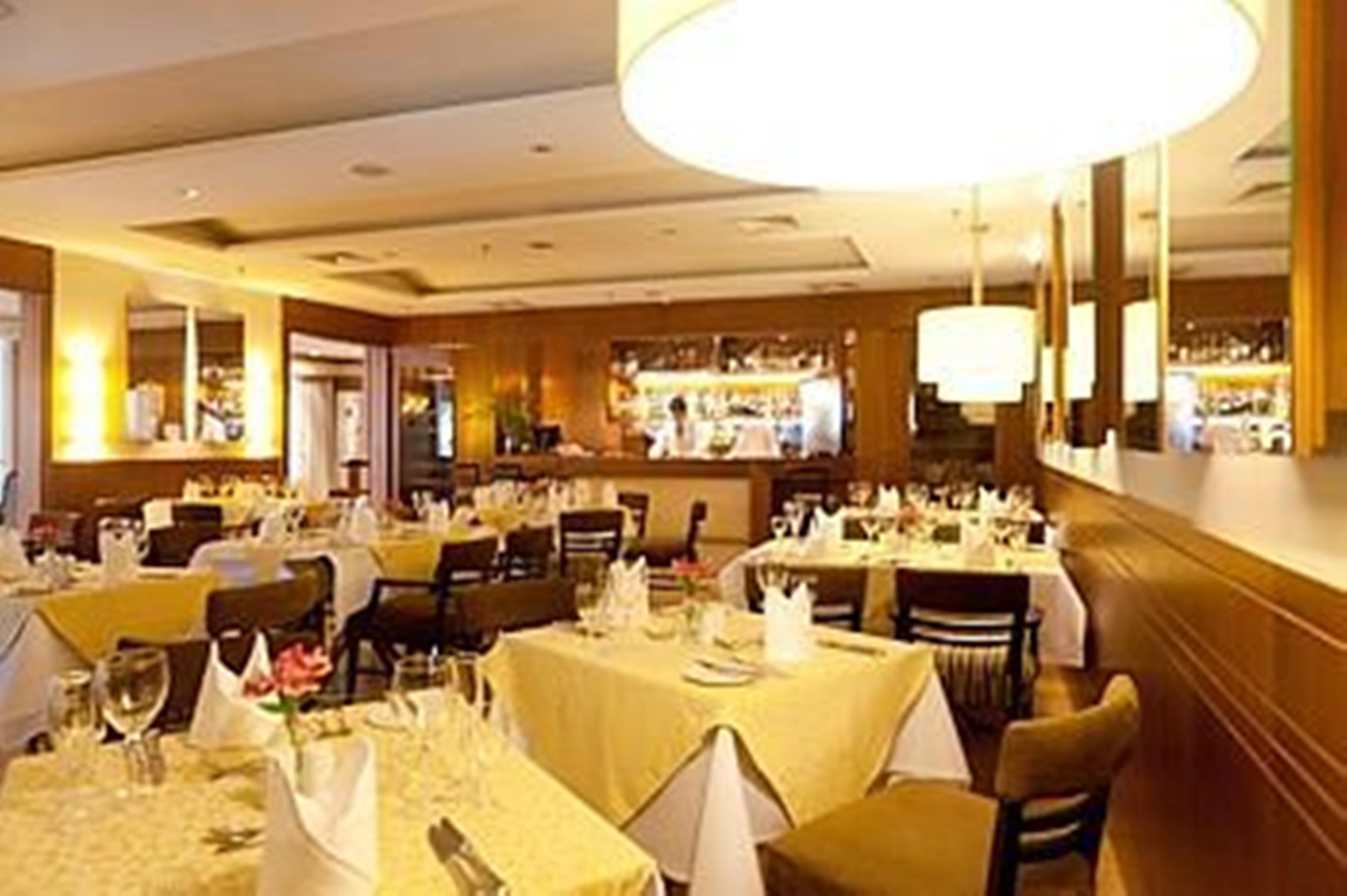 فندق Gran Estanplaza Berrini ساو باولو المظهر الخارجي الصورة Restaurant in the hotel
