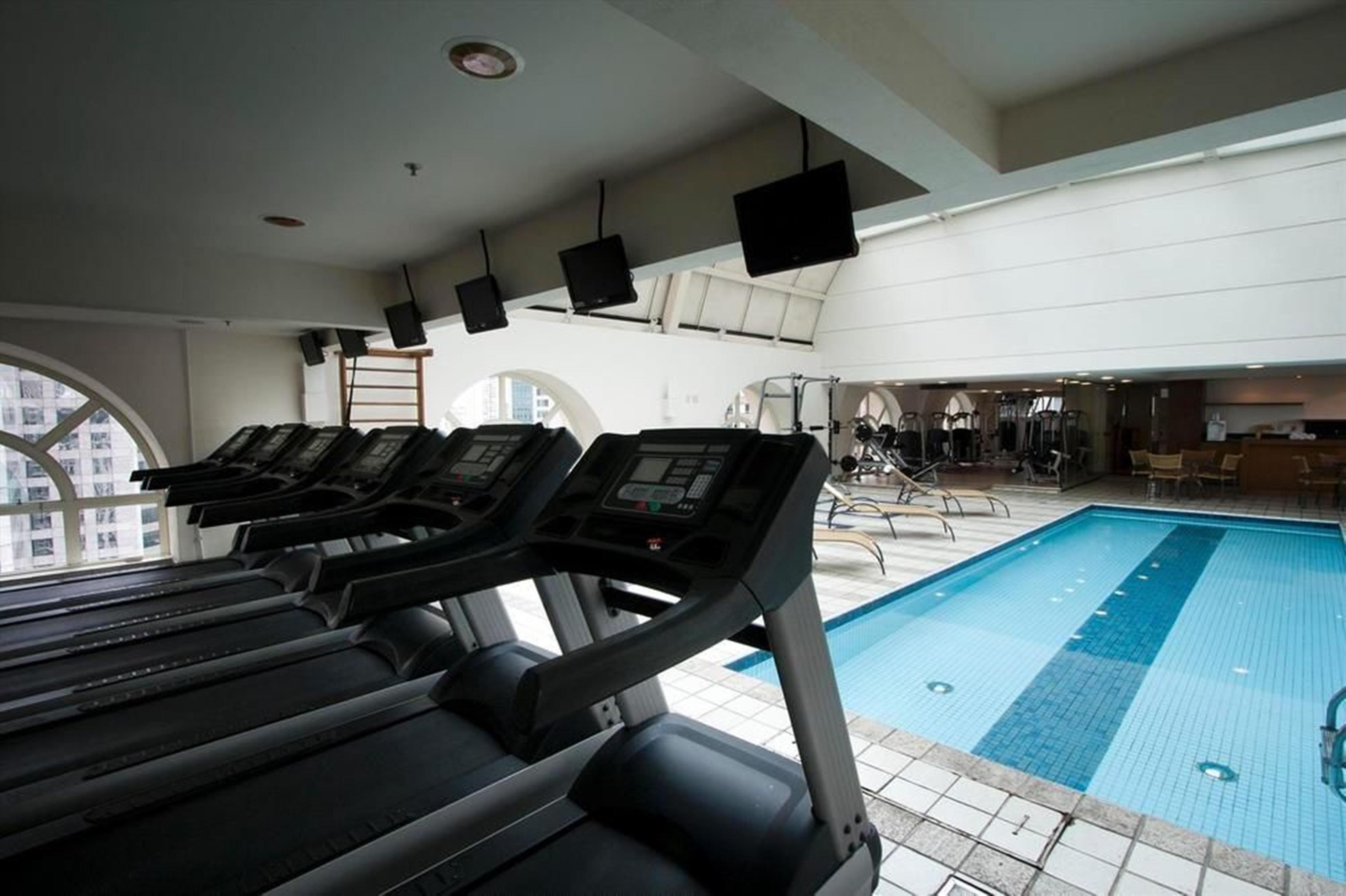 فندق Gran Estanplaza Berrini ساو باولو المظهر الخارجي الصورة The gym at the hotel