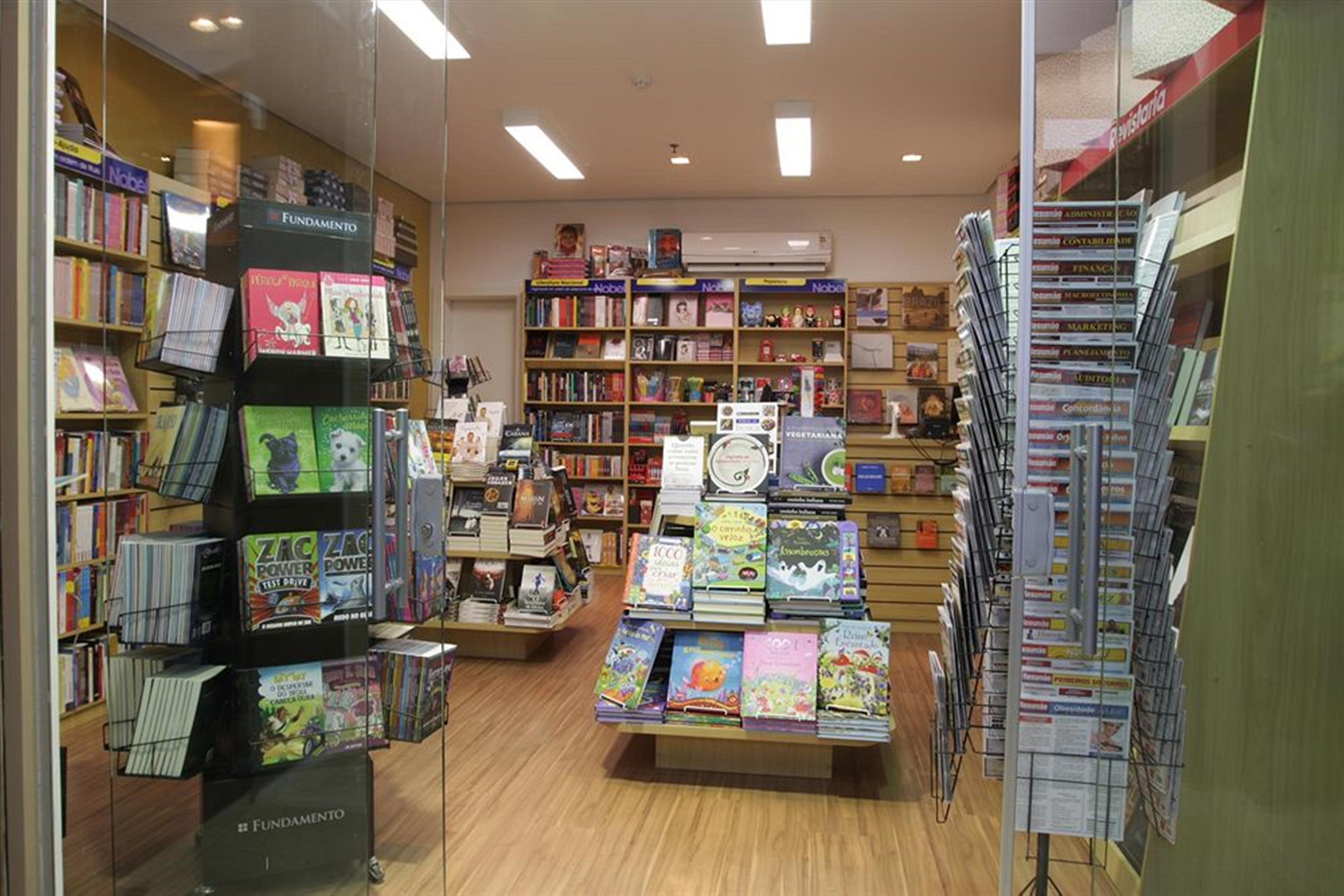 فندق Gran Estanplaza Berrini ساو باولو المظهر الخارجي الصورة The interior of the museum shop